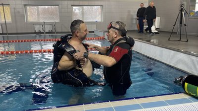 Заняття з акватерапії в обласному ветеранському хабі в Полтаві Заняття з акватерапії в обласному ветеранському хабі в Полтаві
