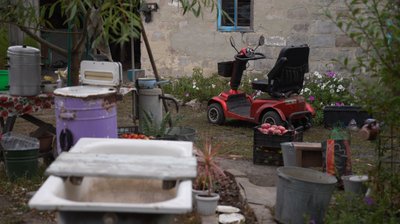 "За продуктами поїхати — 300 гривень треба віддати" — жителі Красногорівки на Дніпропетровщині, яка в 30 км від фронту "За продуктами поїхати — 300 гривень треба віддати" — жителі Красногорівки на Дніпропетровщині, яка в 30 км від фронту