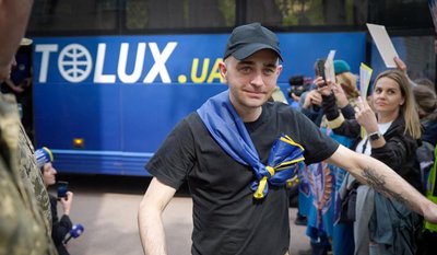 Руслан Чорний після повернення з полону Руслан Чорний після повернення з полону