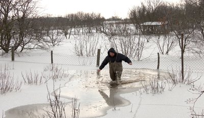 "Плавали кури майже обморожені": на Черкащині другий день долають наслідки підтоплення "Плавали кури майже обморожені": на Черкащині другий день долають наслідки підтоплення