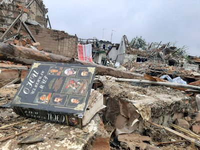 На Хмельниччині унаслідок російської атаки 25 травня пошкоджено майже 40 приватних будинків На Хмельниччині унаслідок російської атаки 25 травня пошкоджено майже 40 приватних будинків