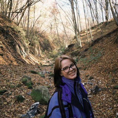 Вікторія Клініч, яка вирішила перетворити стару школу у селі Проскурівка на "Будинок душі" Вікторія Клініч, яка вирішила перетворити стару школу у селі Проскурівка на "Будинок душі"