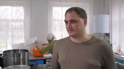 На прикордонні Чернігівщини волонтери безплатно годують людей