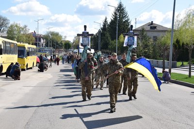 На Кіровоградщині попрощалися з трьома захисниками