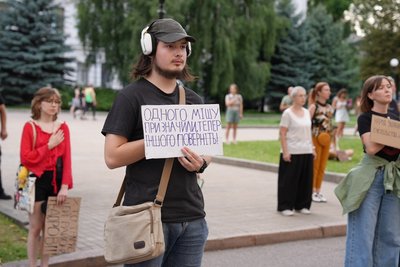 «Важливо, бо хочу жити в цій країні» — дніпряни про те, чому продовжують мітингувати за поновлення Федорова «Важливо, бо хочу жити в цій країні» — дніпряни про те, чому продовжують мітингувати за поновлення Федорова