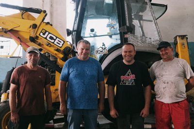 «Лего» для дорослих. Як механік Житомирводоканалу відновлює старі машини «Лего» для дорослих. Як механік Житомирводоканалу відновлює старі машини