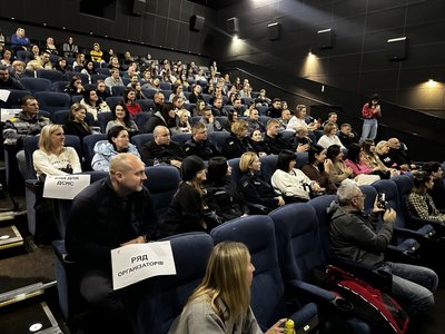 У Полтаві презентували фільм "Битва за світло" У Полтаві презентували фільм "Битва за світло"