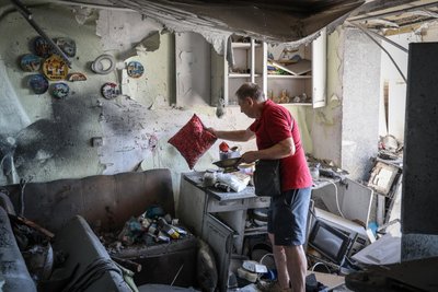 Удар "Молнією", перекриття траси М-14, антидронові сітки. Херсон у фото за тиждень Удар "Молнією", перекриття траси М-14, антидронові сітки. Херсон у фото за тиждень