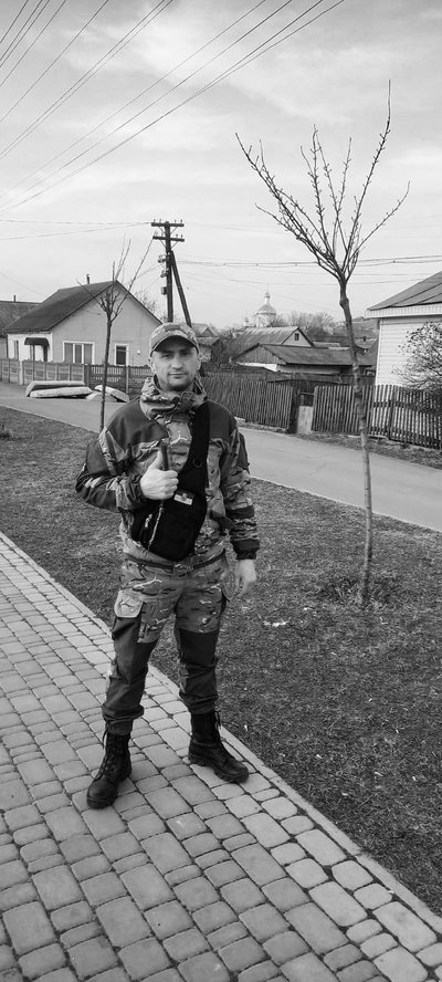 У Житомирі провели в останню путь військовослужбовця Леоніда Мельника У Житомирі провели в останню путь військовослужбовця Леоніда Мельника
