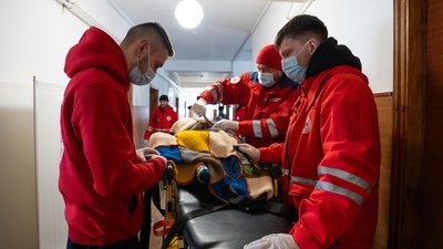 Евакуація на Чернігівщині: з Городні евакуювали підопічних психоневрологічного інтернату Евакуація на Чернігівщині: з Городні евакуювали підопічних психоневрологічного інтернату