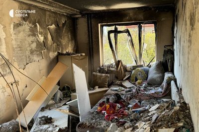"Шахед" влучив у дитячу кімнату: наслідки дронової атаки на Одесу в ніч проти 7 вересня "Шахед" влучив у дитячу кімнату: наслідки дронової атаки на Одесу в ніч проти 7 вересня