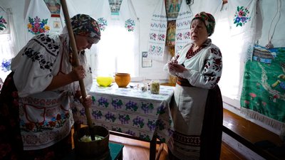 Рецепт сірого борщу: як на Житомирщині готують автентичну страву Полісся Рецепт сірого борщу: як на Житомирщині готують автентичну страву Полісся
