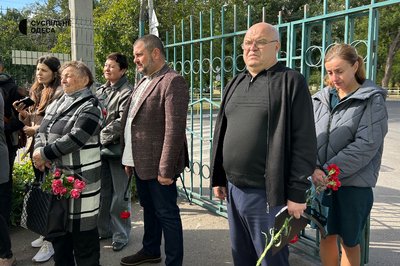 "Декілька днів сидів під військкоматом": в Ізмаїлі відкрили меморіальну дошку загиблому захиснику Сергію Байкову "Декілька днів сидів під військкоматом": в Ізмаїлі відкрили меморіальну дошку загиблому захиснику Сергію Байкову