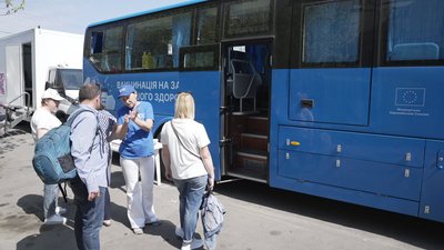 У Вінниці у вакцинобусі щеплюють від правця та дифтерії