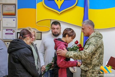 У Житомирі родинам загиблих військовослужбовців передали державні нагороди