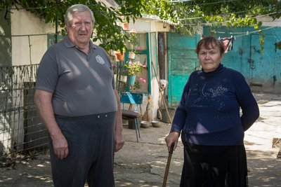 "Бомбами по дітях б’ють: як живуть в Маломихайлівці на Дніпропетровщині під майже щоденними атаками КАБів "Бомбами по дітях б’ють: як живуть в Маломихайлівці на Дніпропетровщині під майже щоденними атаками КАБів