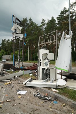 На Сумщині планують встановити мобільні автозаправні станції після масованої атаки РФ у Тростянці На Сумщині планують встановити мобільні автозаправні станції після масованої атаки РФ у Тростянці