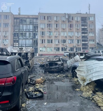 Атака безпілотників на Одещину: пошкоджені дві багатоповерхівки, є постраждалі Атака безпілотників на Одещину: пошкоджені дві багатоповерхівки, є постраждалі