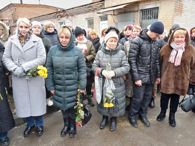 Попрощались із полтавкою Іриною Ратушняк, яка загинула від російської ракети Попрощались із полтавкою Іриною Ратушняк, яка загинула від російської ракети