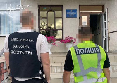 Трьох посадовців-освітян на Волині підозрюють у зловживаннях на мільйон гривень Трьох посадовців-освітян на Волині підозрюють у зловживаннях на мільйон гривень