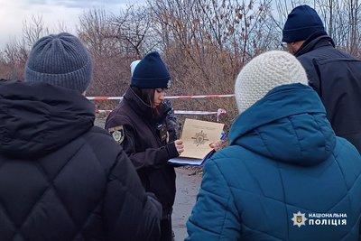 Народила дитину та викинула у сміття: у селі на Черкащині підозрюють 25-річну жінку Народила дитину та викинула у сміття: у селі на Черкащині підозрюють 25-річну жінку