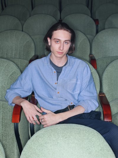 Зробити поезію модною. Яким вийшло шоу Віталія Ажнова "Сам" у клубі Origin Stage Зробити поезію модною. Яким вийшло шоу Віталія Ажнова "Сам" у клубі Origin Stage