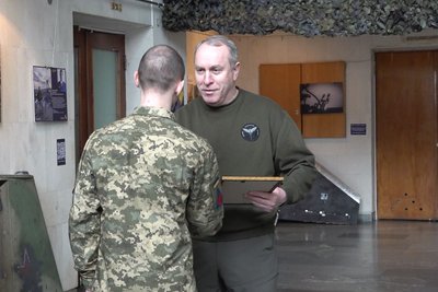 Уламки літаків і двигуни "шахедів": у Черкасах відкрили виставку "Ціль знищено" Уламки літаків і двигуни "шахедів": у Черкасах відкрили виставку "Ціль знищено"