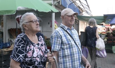 "Були дуже засушливі періоди й картоплі немає": за скільки продають бульбу на ринку Черкас "Були дуже засушливі періоди й картоплі немає": за скільки продають бульбу на ринку Черкас