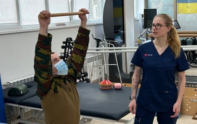 Пройшов вісім кілометрів під обстрілами з розірваним плечем: історія військового, який проходить реабілітацію у Дніпрі Пройшов вісім кілометрів під обстрілами з розірваним плечем: історія військового, який проходить реабілітацію у Дніпрі