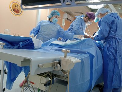 У сумському центрі серцево-судинних технологій вперше виконали операцію з лікування аневризми аорти У сумському центрі серцево-судинних технологій вперше виконали операцію з лікування аневризми аорти