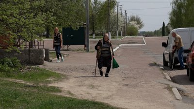 Як живе покинуте після аварії на ЧАЕС село Редьківка, з якого люди переїхали ближче до Чернігова Як живе покинуте після аварії на ЧАЕС село Редьківка, з якого люди переїхали ближче до Чернігова