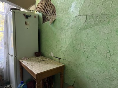 Пошкоджені будинки та знеструмлення в громаді: наслідки обстрілу Козятина на Вінниччині 28 серпня Пошкоджені будинки та знеструмлення в громаді: наслідки обстрілу Козятина на Вінниччині 28 серпня