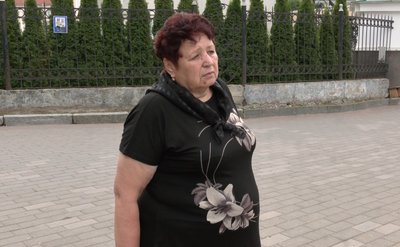 Прощання з Миколою Сищиком у Луцьку — тітка загиблого Анна Павлик Прощання з Миколою Сищиком у Луцьку — тітка загиблого Анна Павлик