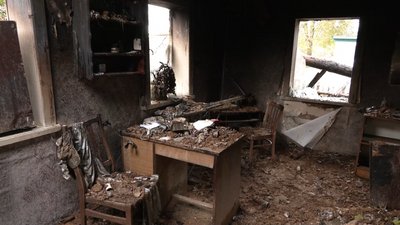 Родина із прикордоння Чернігівщини двічі втратила житло, але допомоги від держави не отримала Родина із прикордоння Чернігівщини двічі втратила житло, але допомоги від держави не отримала