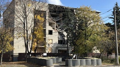 Пошкоджений обстрілами будинок Добропілля Донецька область 24 жовтня 2025 рік Пошкоджений обстрілами будинок Добропілля Донецька область 24 жовтня 2025 рік