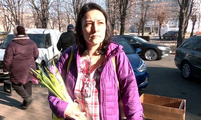 "Торгують усі Черкаси під магазинами": кого в Черкасах штрафують за продаж квітів "Торгують усі Черкаси під магазинами": кого в Черкасах штрафують за продаж квітів