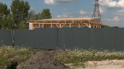 Біля водойми у Чернігові прибрали залишки фортифікацій та продовжують будівництво Біля водойми у Чернігові прибрали залишки фортифікацій та продовжують будівництво