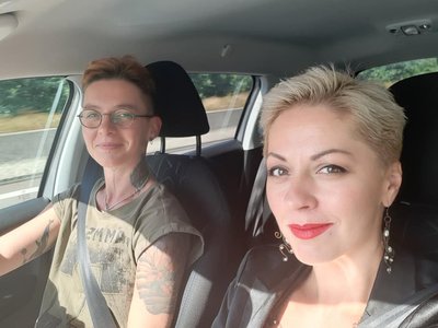 В поліції сказали: "Якщо є можливість поїхати, то зробіть це, бо у вас діти". Історія лесбійської пари з Одеси В поліції сказали: "Якщо є можливість поїхати, то зробіть це, бо у вас діти". Історія лесбійської пари з Одеси