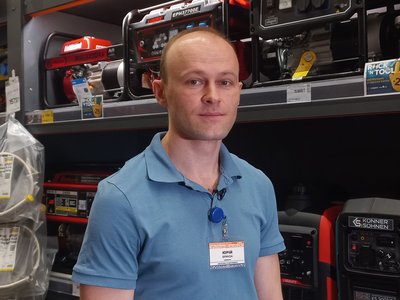 Накривають куртками холодильники та замовляють менше продуктів. Як у Дніпрі працюють магазини під час блекаутів Накривають куртками холодильники та замовляють менше продуктів. Як у Дніпрі працюють магазини під час блекаутів