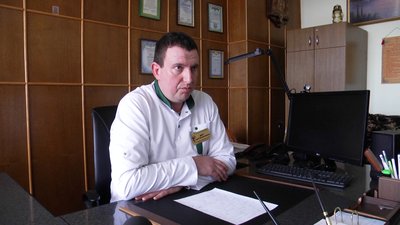 Пацієнти лікарні на Житомирщині протестують проти об'єднання двох відділень Пацієнти лікарні на Житомирщині протестують проти об'єднання двох відділень