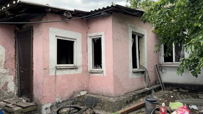 Пошкоджений будинок подружжя Руслана та Оксани Добропілля Донецька область 14 серпня 2025 рік