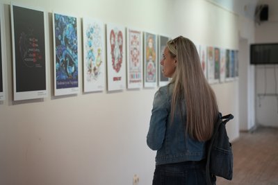 "Сила в єдності": у Сумах презентували артплакати в українському стилі