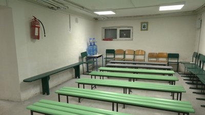 Є запас ліків, води та Wi-Fi роутер: пункт незламності у селі на Львівщині Є запас ліків, води та Wi-Fi роутер: пункт незламності у селі на Львівщині