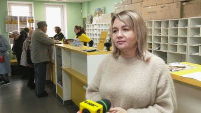Людмила Торчицька розповіла про те, як на відділенні "Укрпошти" оформити виплати на 1000 гривень Людмила Торчицька розповіла про те, як на відділенні "Укрпошти" оформити виплати на 1000 гривень