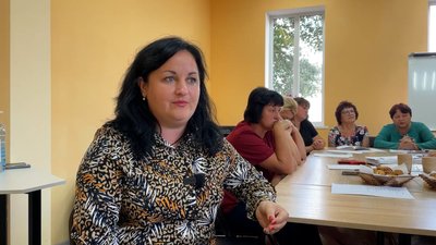 Хор, волонтерство та дитяче дозвілля: жителі Нової Басані на Чернігівщині збираються у приміщенні місцевої бібліотеки Хор, волонтерство та дитяче дозвілля: жителі Нової Басані на Чернігівщині збираються у приміщенні місцевої бібліотеки