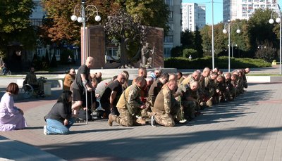 "Я іду, хто зі мною?": у Черкасах попрощалися із "Барменом" із тероборони "Я іду, хто зі мною?": у Черкасах попрощалися із "Барменом" із тероборони