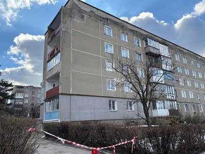 будинок, тріщина в стіні будинок, тріщина в стіні