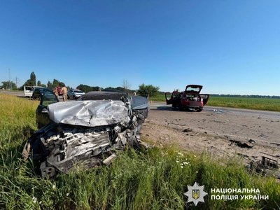 Смертельний обгін: на Київщині кількість загиблих у ДТП зросла до п’яти Смертельний обгін: на Київщині кількість загиблих у ДТП зросла до п’яти