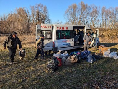 З Краснопілля евакуювали родину разом з господарством З Краснопілля евакуювали родину разом з господарством