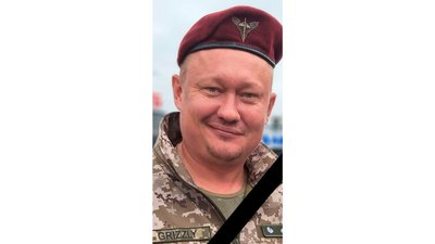 На Чернігівщині порощалися з Василем Надточієм та Геннадієм Карпенком, які загинули на Харківщині На Чернігівщині порощалися з Василем Надточієм та Геннадієм Карпенком, які загинули на Харківщині